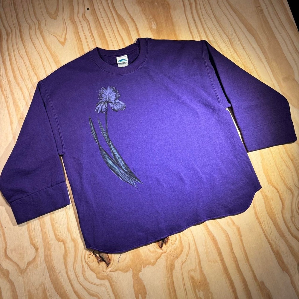 Marsha's Collection Purple Iris Floral Graphic Sweatshirt Medium Raw Hem
